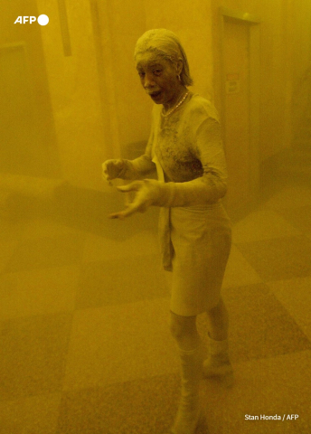 La "Dust Lady", rescapée du World Trade Center, le 11/09/2001 - Stan Honda - AFP