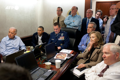 Barack Obama (C) and officials watch the raid in real time - Pete Souza - AFP